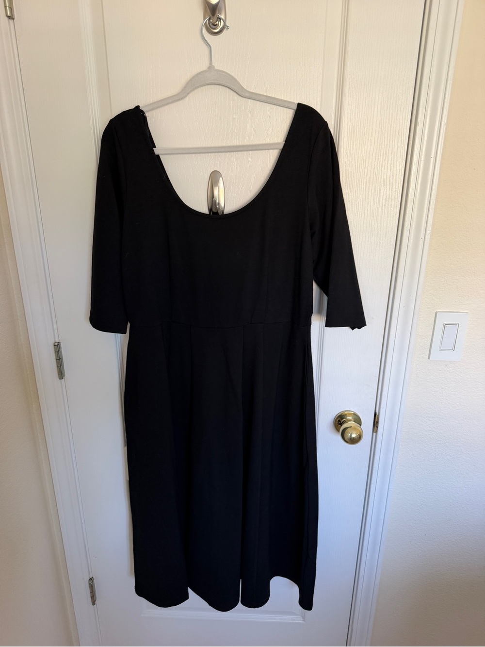 City Chic Black Scoop Neck Midi Dress